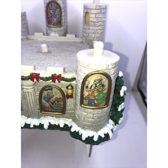 2011 Bradford Exchange Disney's Christmas at Cinderella Castle Globe Base Music - Picture 2 of 11